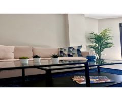Bellos apartamentos de 2 dormitorios frente al mar en recinto privado con