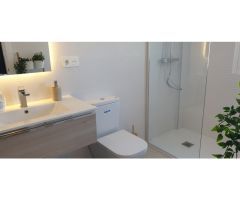 Apartamentos de 1 y 2 dormitorios en urbanización privada con piscina y jardines