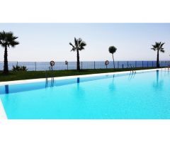 Bellos apartamentos de 2 y 3 dorm. con vistas al mar en urb. privada con piscina