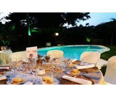 Gran recinto para eventos y celebraciones frente al mar con piscina, jardín