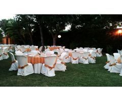 Gran recinto para eventos y celebraciones frente al mar con piscina, jardín