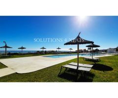 Apartamento casi nuevo amueblado con vistas espectaculares del mar y 2