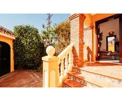 Espectacular chalet de 5 dormitorios, 4 cuartos de baño, jardín y piscina