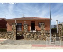 FANTÁSTICA OPORTUNIDAD CHALET INDIVIDUAL EN MAELLO. URB LA FONTANILLA 3