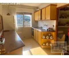CASA CON DOS VIVIENDAS INDIVIDUALES CON GARAJE Y TRASTERO COMUNITARIO