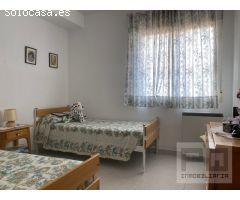 CASA CON DOS VIVIENDAS INDIVIDUALES CON GARAJE Y TRASTERO COMUNITARIO