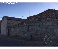 PISO DE TRES HABITACIONES