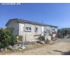 PISO DE TRES HABITACIONES