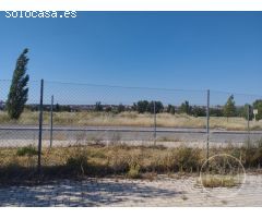 CASA ADOSADA EN NAVAHONDILLA
