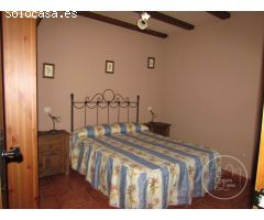 CASA ADOSADA EN NAVAHONDILLA