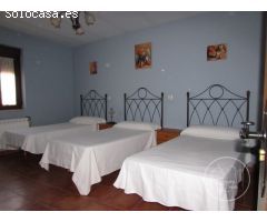 CASA ADOSADA EN NAVAHONDILLA