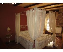 CASA ADOSADA EN NAVAHONDILLA