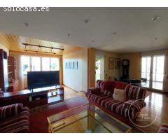 EXCLUSIVO CHALET DE 4 PLANTAS CON PISCINA