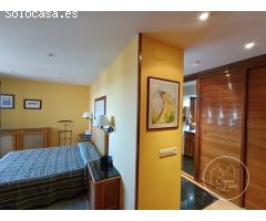 EXCLUSIVO CHALET DE 4 PLANTAS CON PISCINA