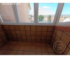 EXCLUSIVO CHALET DE 4 PLANTAS CON PISCINA