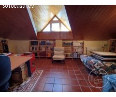 EXCLUSIVO CHALET DE 4 PLANTAS CON PISCINA