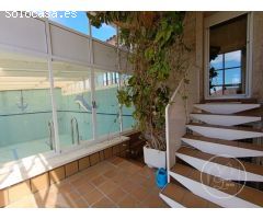EXCLUSIVO CHALET DE 4 PLANTAS CON PISCINA