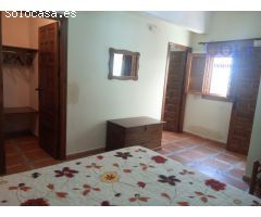 Gran oportunidad. Idílica casa en La Encina con chimenea, barbacoa y jacuzzi.