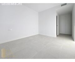 Exclusivo Apartamento Moderno con Vistas Panorámicas en Estepona - Las Mesas
