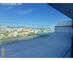 Exclusivo Apartamento Moderno con Vistas Panorámicas en Estepona - Las Mesas