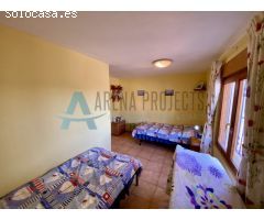 Venta de tu Villa de Ensueño con Vistas al Mar y al Montgó