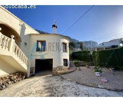 Venta de tu Villa de Ensueño con Vistas al Mar y al Montgó