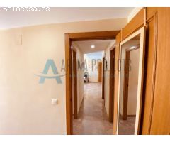 Acogedor piso con terraza y vistas al Montgó en venta Dénia