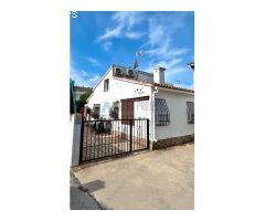 En Venta: Bungalow reformado a unos pasos del mar en Dénia