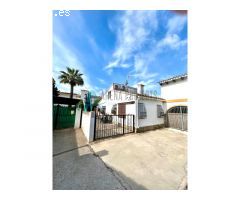 En Venta: Bungalow reformado a unos pasos del mar en Dénia