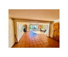 Villa 3 dormitorios en venta parte baja del Montgo