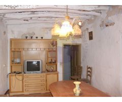 Casa con encanto en Narila: una oportunidad única
