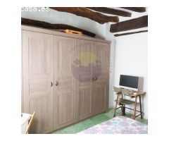 Acogedora casa de pueblo con estudio.