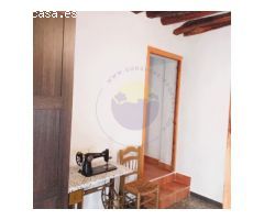 Acogedora casa de pueblo con estudio.