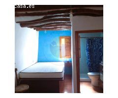 Acogedora casa de pueblo con estudio.