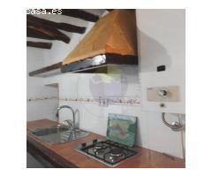 Acogedora casa de pueblo con estudio.