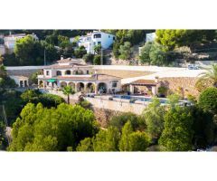 Villa Judit - Lujo en Benissa, sur, vista al mar & el Ifach