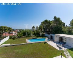Villa Carrals en Denia - Lujo y Vista Mediterránea