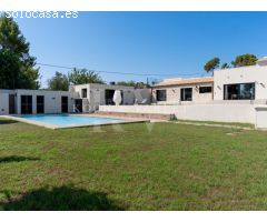 Villa Carrals en Denia - Lujo y Vista Mediterránea