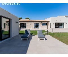 Villa Carrals en Denia - Lujo y Vista Mediterránea