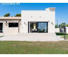 Villa Carrals en Denia - Lujo y Vista Mediterránea
