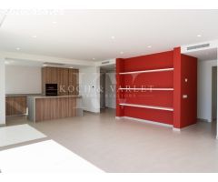 Villa Lirios - Un Refugio de Lujo en la Costa Mediterránea