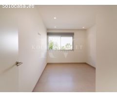 Villa Lirios - Un Refugio de Lujo en la Costa Mediterránea