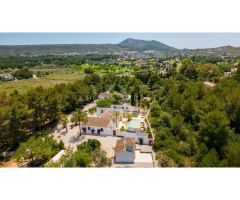 Villa Cleo - Elegancia en Javea, Junto al Golf