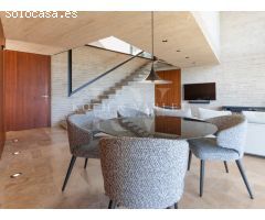 Villa de lujo con diseño único de hormigón visto en Benissa