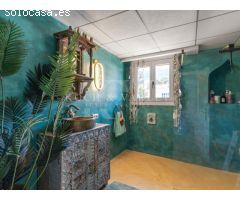 Elegancia Colonial en Las Rotas: Villa Exclusiva a unos pasos del mar