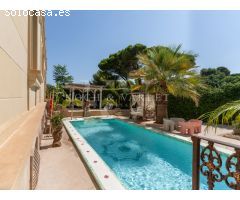 Elegancia Colonial en Las Rotas: Villa Exclusiva a unos pasos del mar