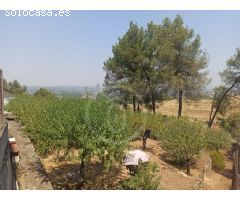 Terreno 683 m2 con huerto y oliveras con vistas a Montserrat