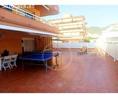 Céntrico piso con gran terraza en venta cerca de la playa.