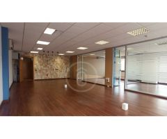 Oportunidad Oficina muy luminosa y esquinera en tercera planta en edificio