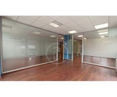 Oportunidad Oficina muy luminosa y esquinera en tercera planta en edificio